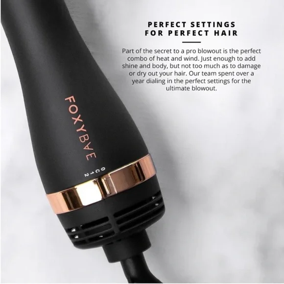 NIB Foxybae Rose Gold Blowout Dryer Brush